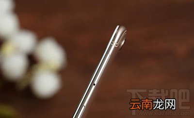 OPPO R11怎么装SIM卡？