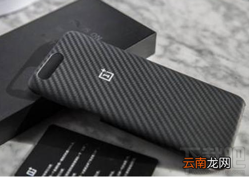 一加5和小米6手机对比哪款手机好?