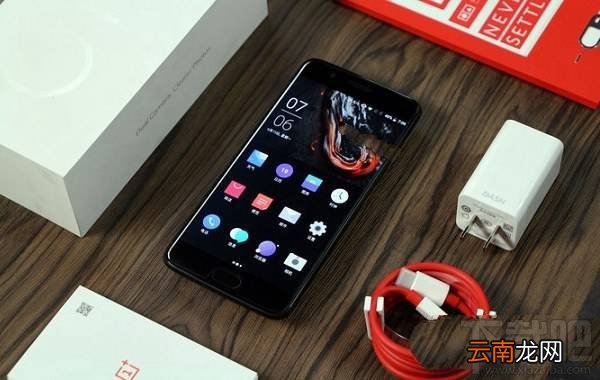 快充手机有哪些？2017各价位热门快充手机推荐