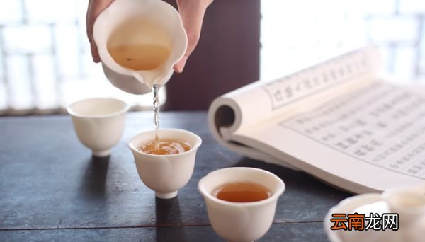 南青北白还是南白北青 南青北白是什么意思