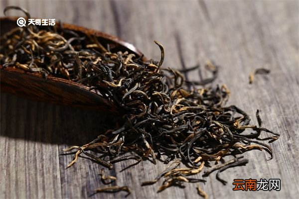 蒲公英加红茶泡水喝的功效 蒲公英加红茶泡水喝有什么功效