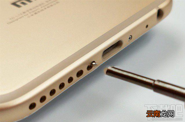 小米5X后盖怎么打开？小米5X怎么拆机？
