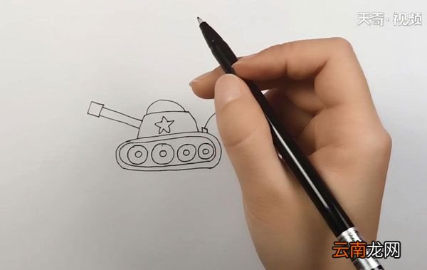 坦克简笔画