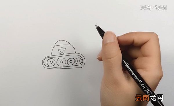 坦克简笔画