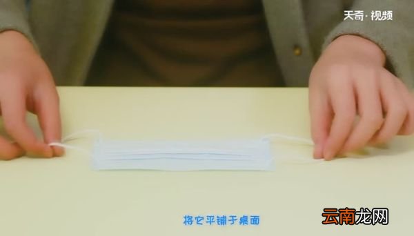 口罩怎么戴图解 口罩的戴法