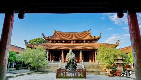 庄子是哪个学派的代表人物 老子和庄子是哪个学派的代表人物