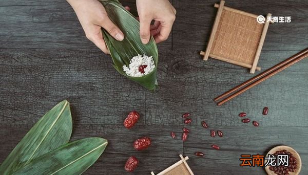 粽子煮多长时间能煮熟 粽子要加什么煮比较香
