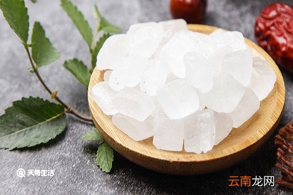 喝冰糖水有什么功效是什么 喝冰糖水有什么作用