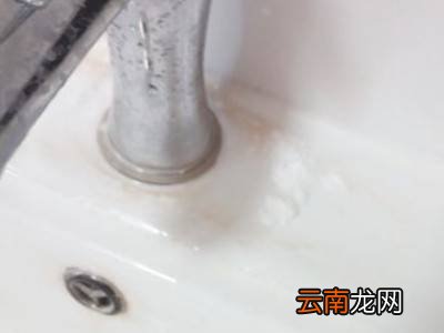 洗手盆发黄用什么方法清洗