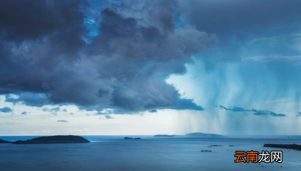 《己亥杂诗》里面的风雷是什么意思? 己亥杂诗中的风雷是什么意思