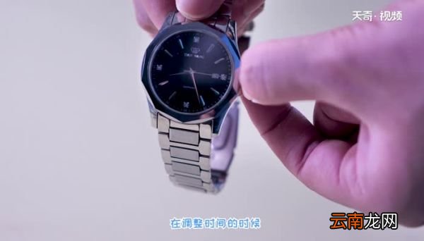 机械表时间不准怎么办 机械表时间不准怎么调