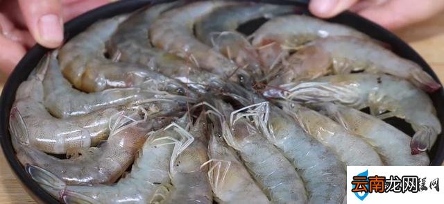 牙签去虾线虾壳最快的方法 青虾怎么去虾线