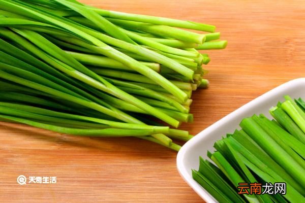 韭菜加盐的功效与作用 韭菜的功效