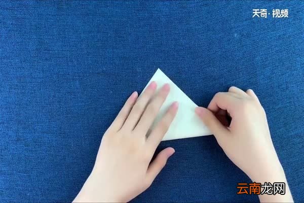 小龙虾怎么折