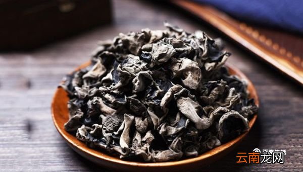 木耳泡久了有毒吗