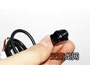 住酒店如何检查房间有没有针孔摄像头？