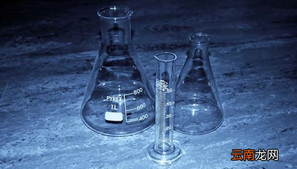 氯化铁和稀盐酸反应方程式氯化铁和稀盐酸反应方程式是什么