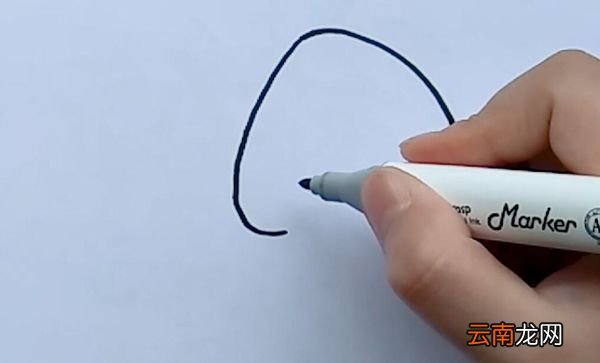 蘑菇简笔画蘑菇的简笔画