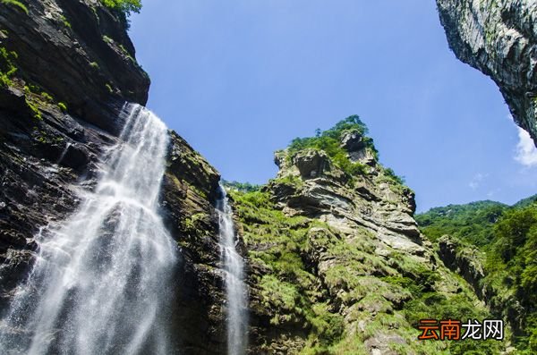 望庐山瀑布古诗原文 望庐山瀑布古诗解析