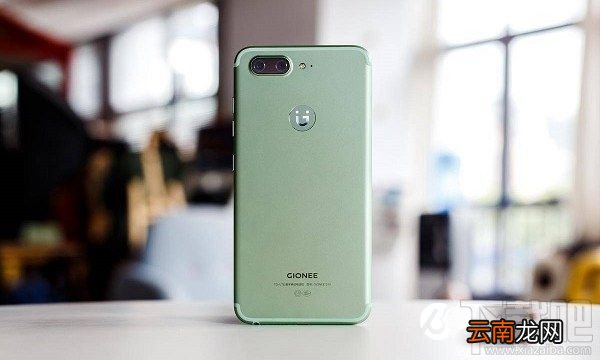 金立S11和金立S10有什么区别？金立S11和金立S10买哪个好？