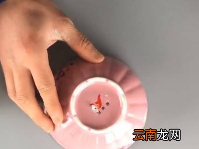 瓷碗上的标签胶怎么去除
