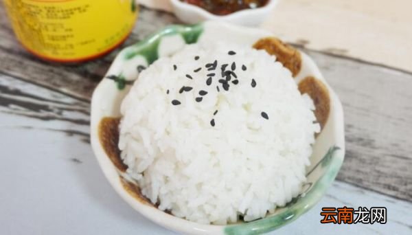 隔水蒸米饭诀窍 隔水蒸白米饭需要多久