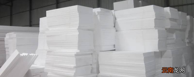 泡沫塑料放入水中为什么会浮起来