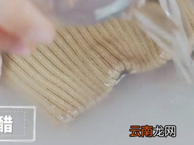 羽绒服袖子脏了怎么办