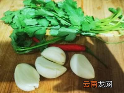肉皮冻蘸料的家常做法步骤