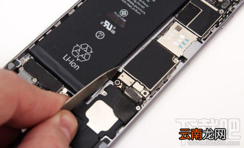 手机换电池自己能换吗？怎么自己更换iPhone电池？