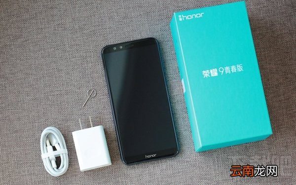 荣耀9青春版怎么装卡/插卡?荣耀9青春版SIM卡安装教程