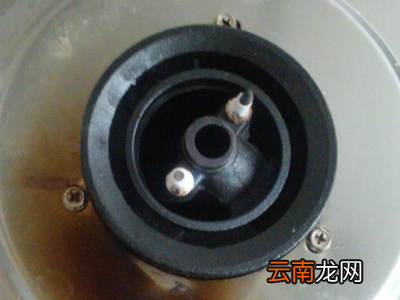 油溢到燃气灶里了怎么办