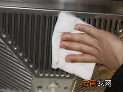 门上的小广告胶用什么才能清理掉