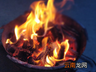 春联撕下来怎么处理