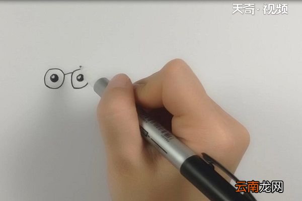 保卫萝卜简笔画