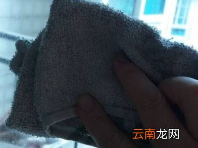 擦玻璃的水配制方法