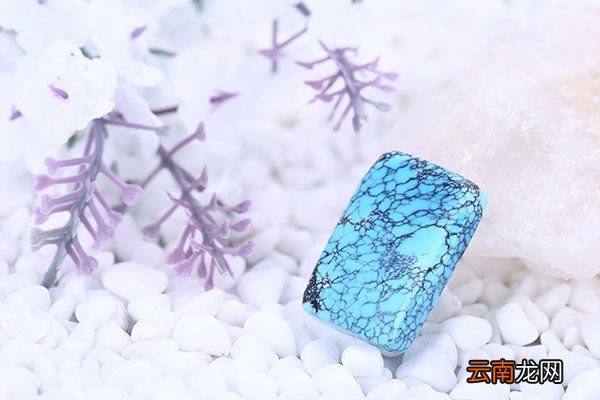 绿松石过蜡能洗掉吗 绿松石的真假鉴定