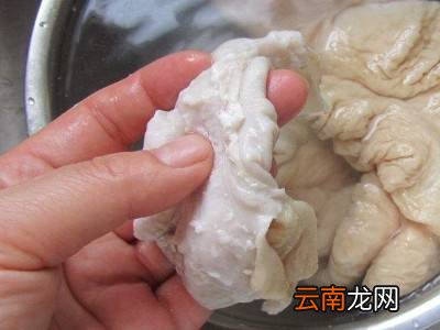 半熟猪大肠怎么清洗