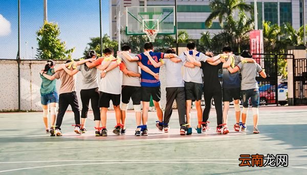 运动会入场词 运动会入场解说词新颖