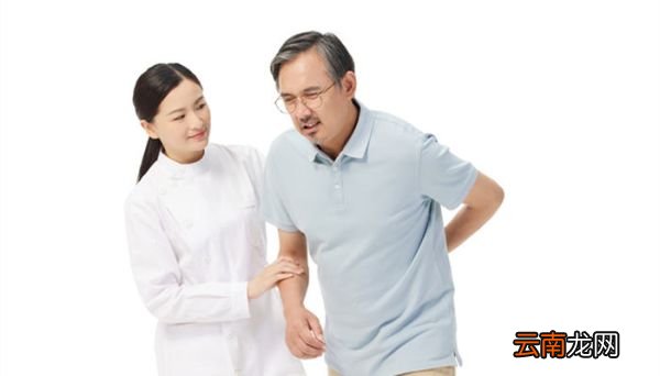 步履蹒跚的意思 步履蹒跚造句