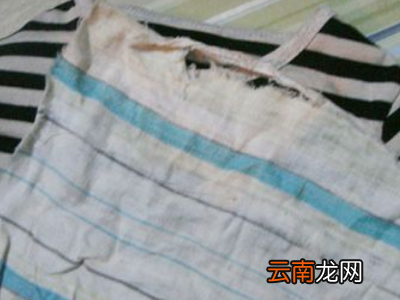 衣服贴怎么粘上去