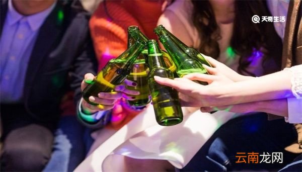 普信男什么意思 普信男的意思