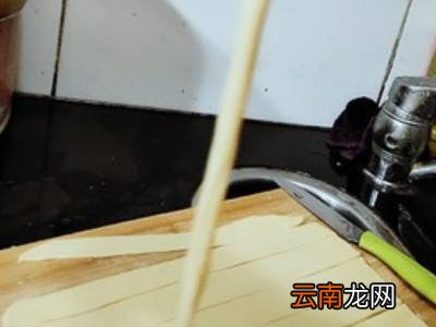 搓麻花的手法步骤