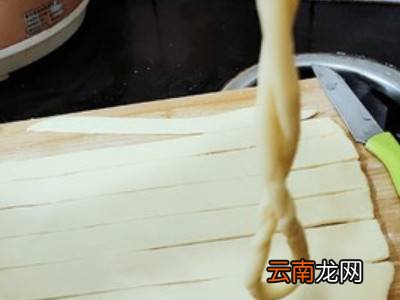 搓麻花的手法步骤