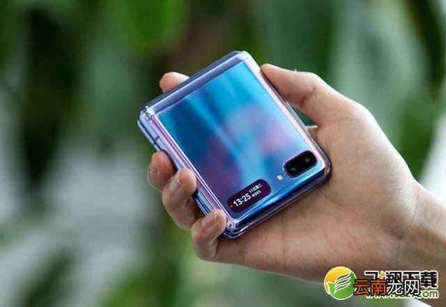 三星galaxy z flip支持3.5毫米的耳机吗 三星galaxy z flip有耳机
