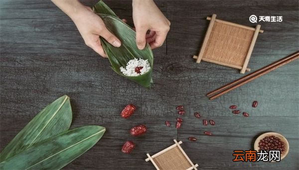 包粽子的步骤 包粽子的步骤和方法