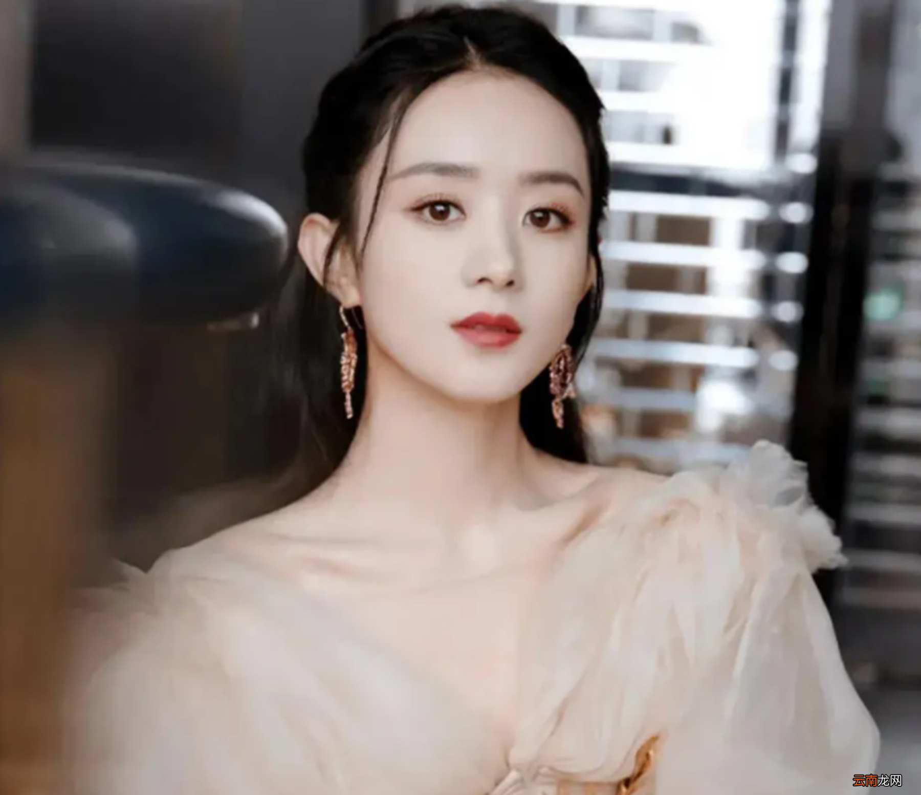艺人赵丽颖成名史的演艺经历 赵丽颖怎么进入娱乐圈的