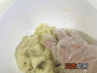 黄金虾球的制作方法和步骤