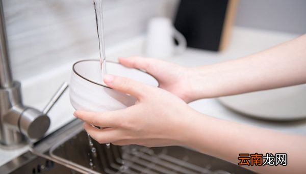 洗手液能洗碗吗 洗手液可以用来洗碗吗