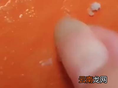 锅底的商标胶怎么清理干净